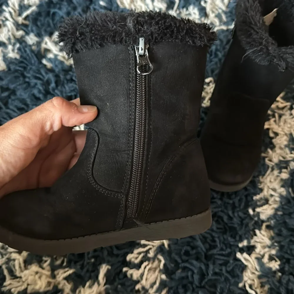 Cat & Jack Boots